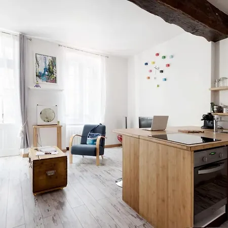 Loft Du Marche شقة